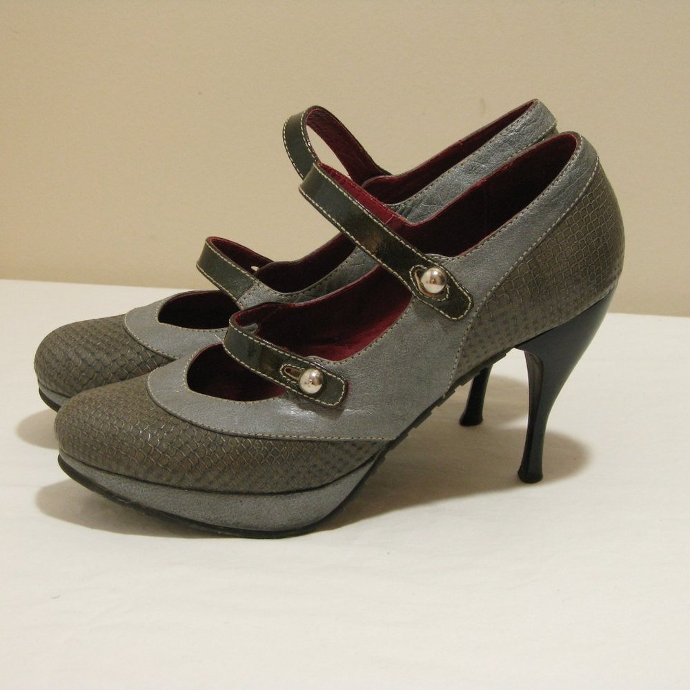Two Tone Gray Platform Shoes